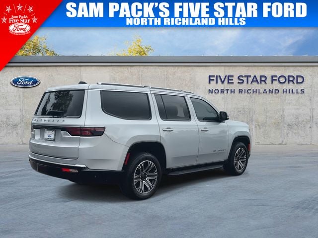 2024 Jeep Wagoneer Base