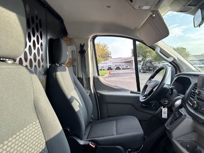 2025 Ford Transit-250 Base