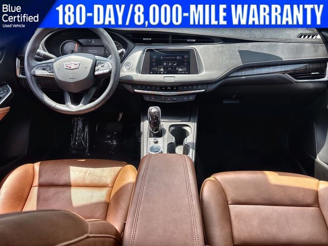 2023 Cadillac XT4 Premium Luxury