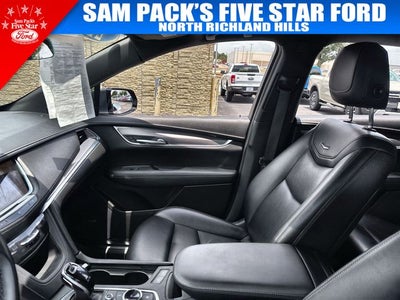 2021 Cadillac XT5 Luxury