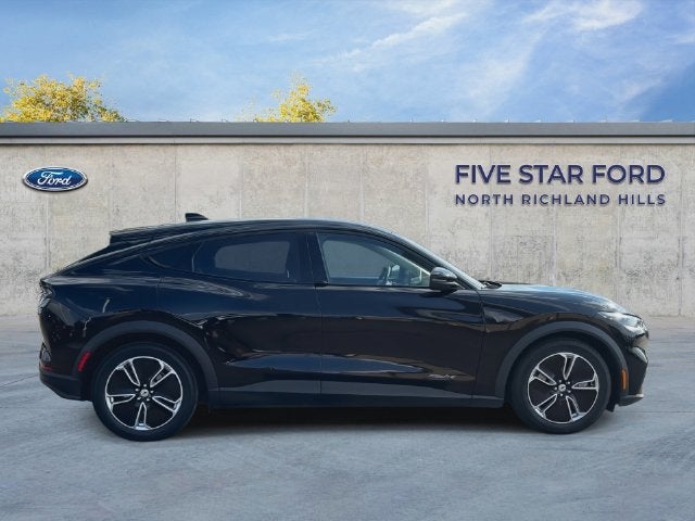 2022 Ford Mustang Mach-E Select