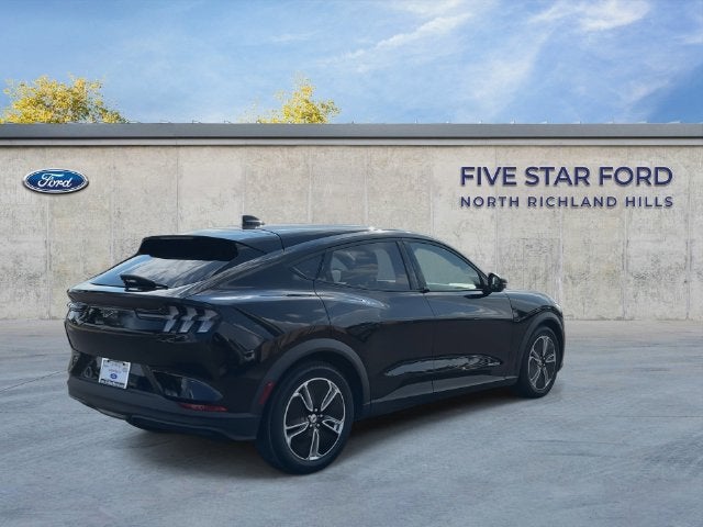 2022 Ford Mustang Mach-E Select