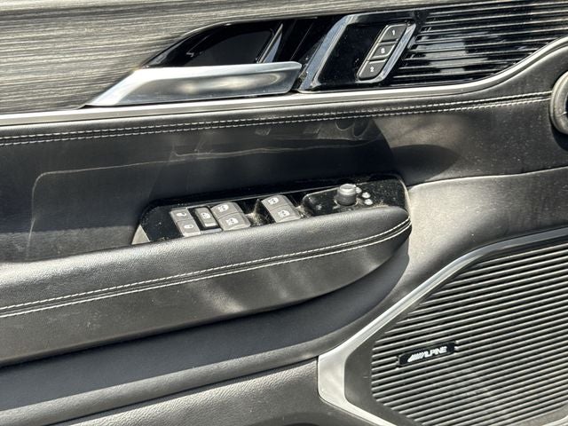2023 Jeep Wagoneer Series II