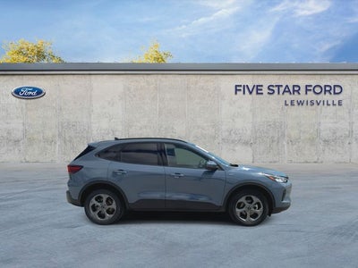 2025 Ford Escape ST-Line Select