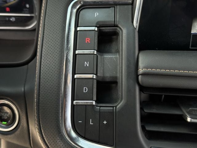 2023 GMC Yukon XL AT4