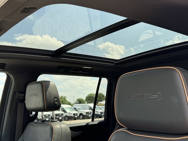 2023 GMC Yukon XL AT4