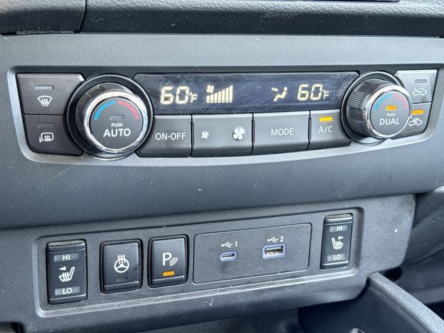 2022 Nissan Frontier SV