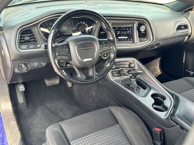 2022 Dodge Challenger SXT