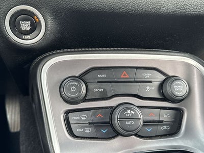 2022 Dodge Challenger SXT