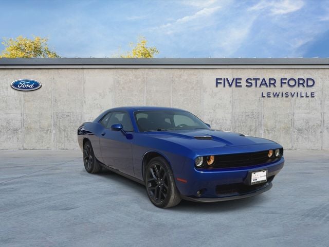 2022 Dodge Challenger SXT