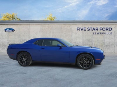 2022 Dodge Challenger SXT
