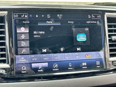 2025 Chrysler Pacifica Select