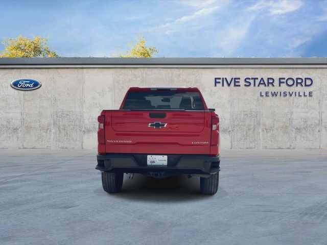 2022 Chevrolet Silverado 1500 Custom Trail Boss