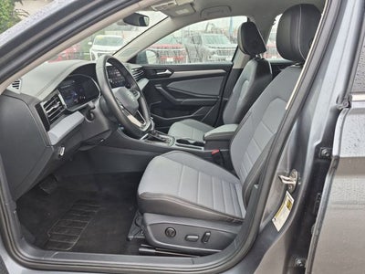 2025 Volkswagen Jetta 1.5T SE