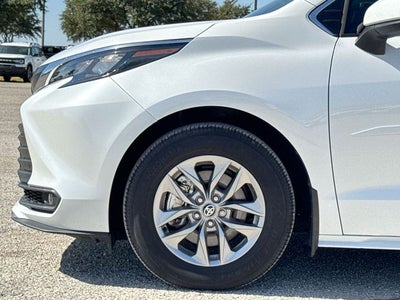 2025 Toyota Sienna XLE 7 Passenger