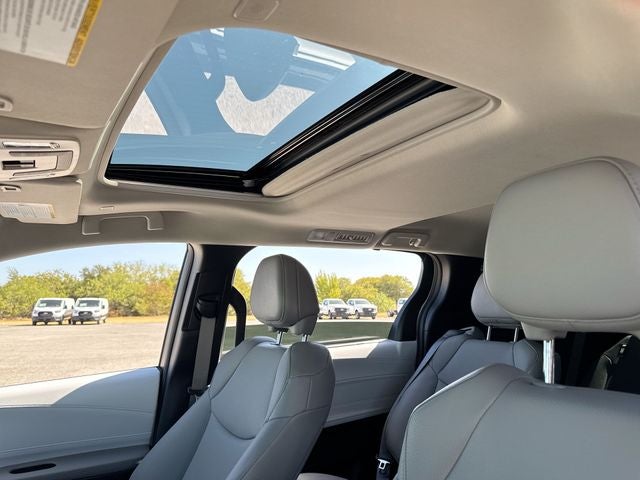 2025 Toyota Sienna XLE 7 Passenger