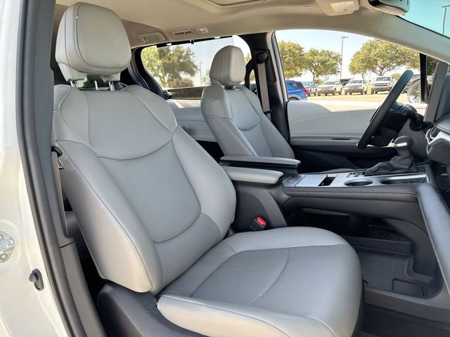 2025 Toyota Sienna XLE 7 Passenger