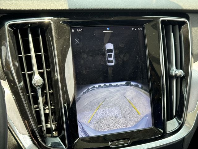 2024 Volvo S60 B5 Core Dark Theme