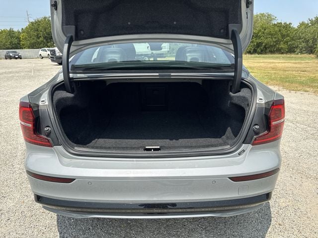 2024 Volvo S60 B5 Core Dark Theme