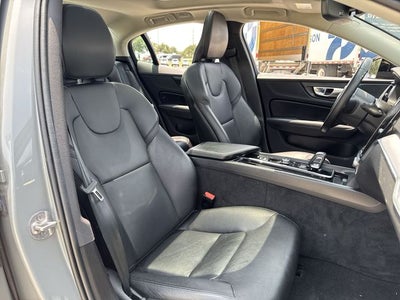 2024 Volvo S60 B5 Core Dark Theme