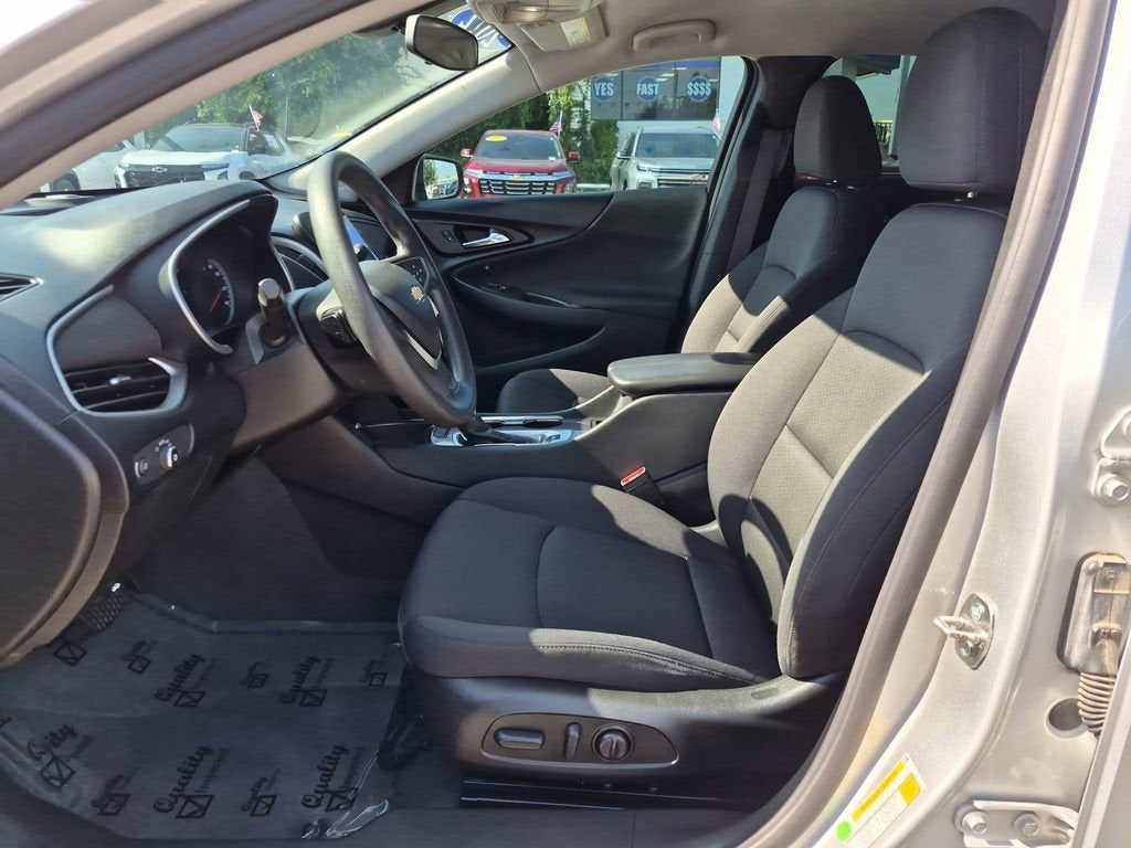 2022 Chevrolet Malibu LT