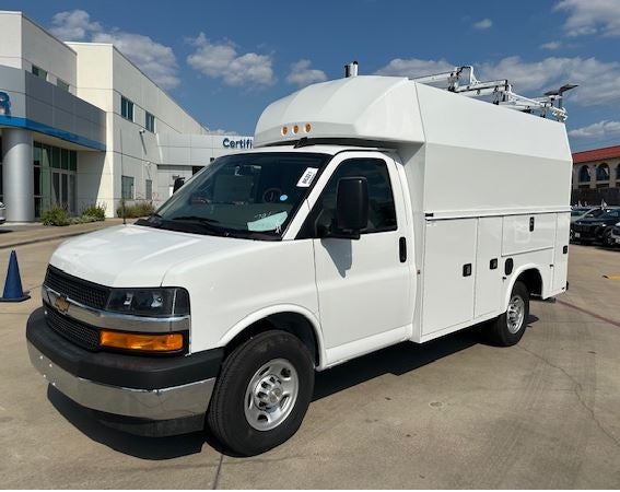 2025 Chevrolet Express Cutaway 3500 1WT
