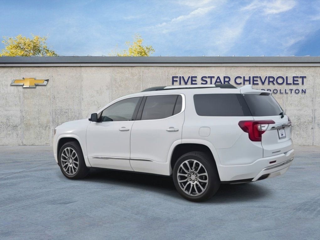 2023 GMC Acadia Denali