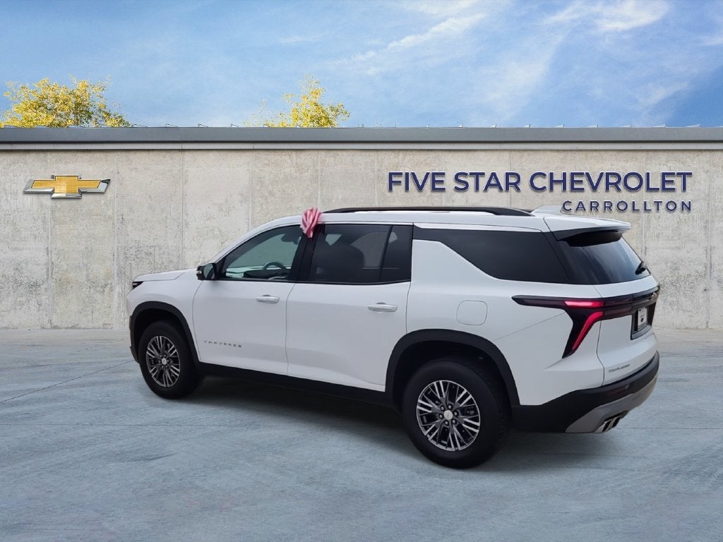 2024 Chevrolet Traverse LT