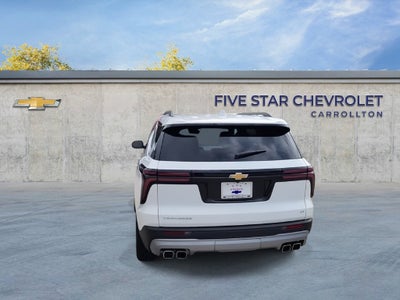2024 Chevrolet Traverse LT