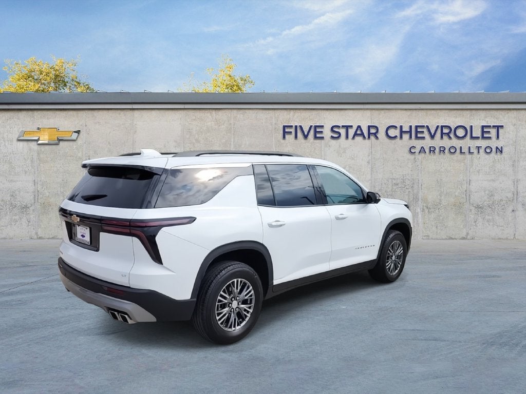 2024 Chevrolet Traverse LT