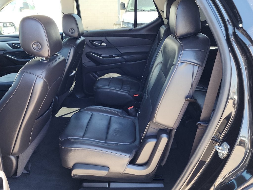 2021 Chevrolet Traverse LT Leather