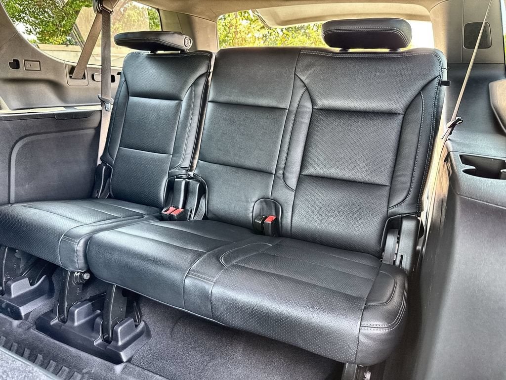 2025 Chevrolet Suburban LS