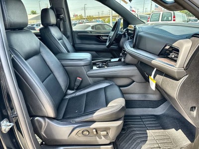 2025 Chevrolet Suburban LS