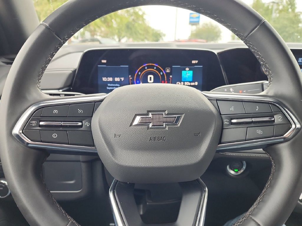 2025 Chevrolet Suburban Z71 - Photo 14