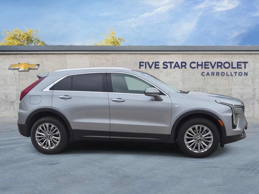 2025 Cadillac XT4 Premium Luxury