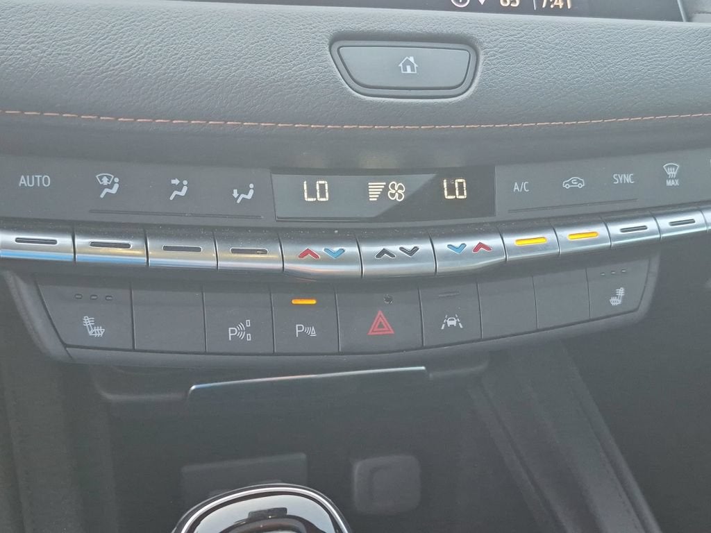 2022 Cadillac XT4 Sport