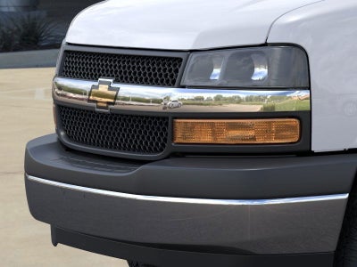 2025 Chevrolet Express Cutaway 3500 1WT
