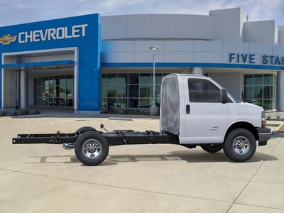 2025 Chevrolet Express Cutaway 3500 1WT