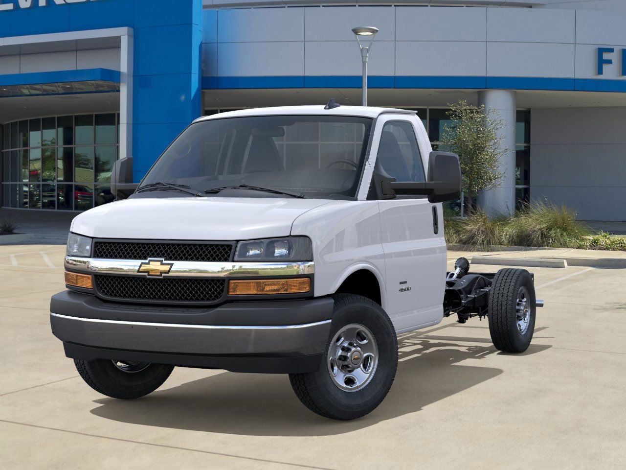 2025 Chevrolet Express Cutaway 3500 1WT