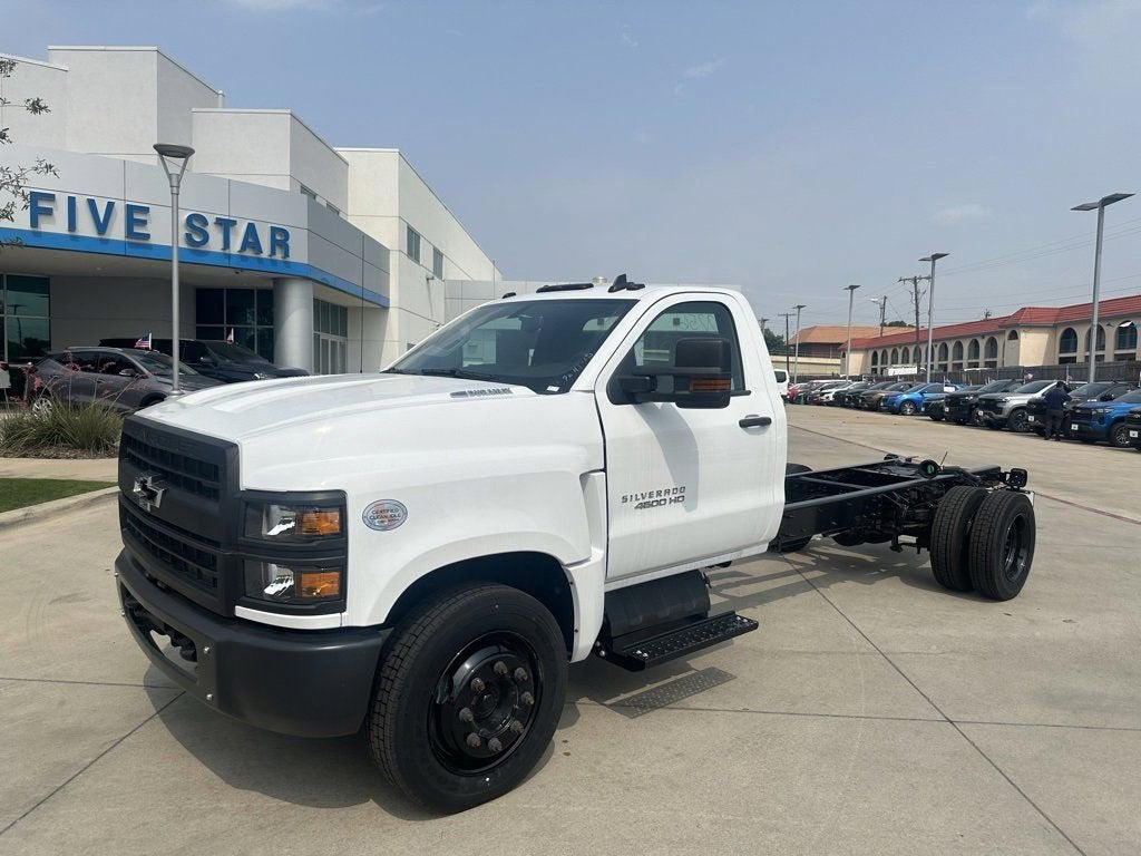 2023 Chevrolet Silverado 5500 HD Work Truck