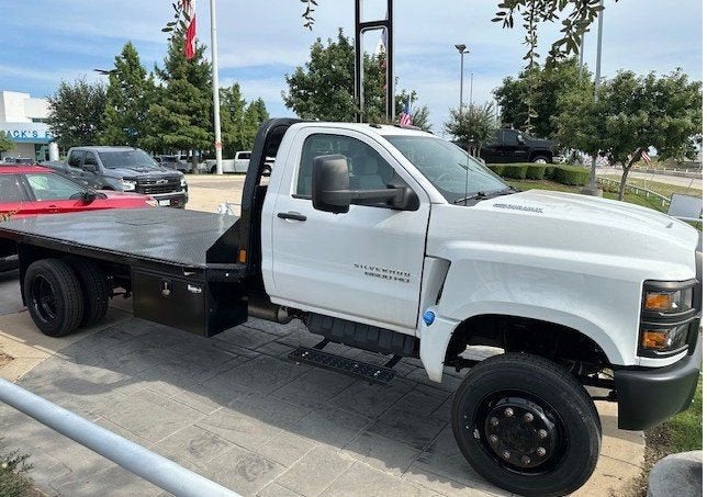 2023 Chevrolet Silverado 5500 HD Work Truck