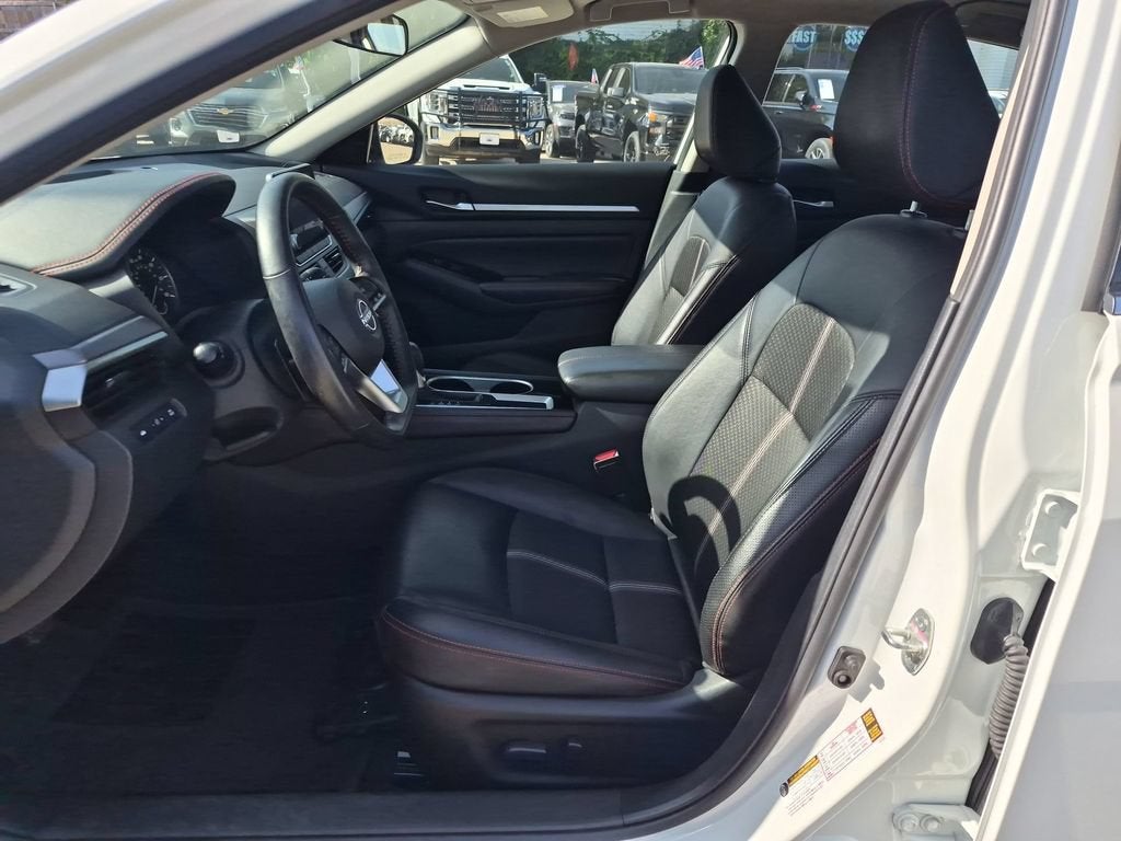 2025 Nissan Altima SR