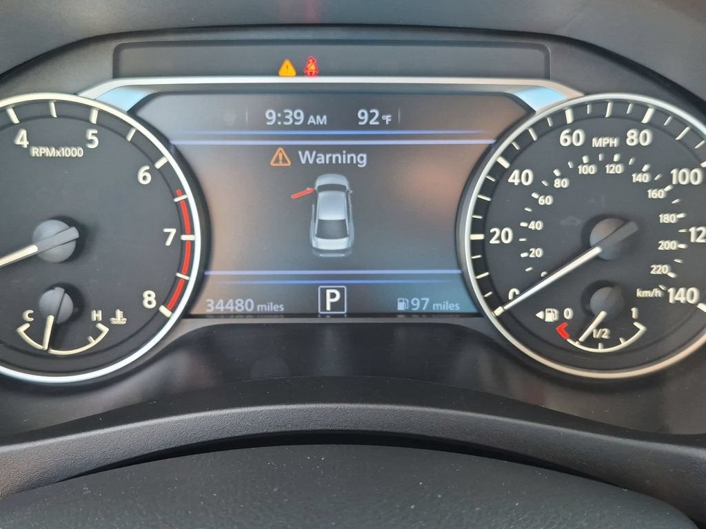 2025 Nissan Altima SR