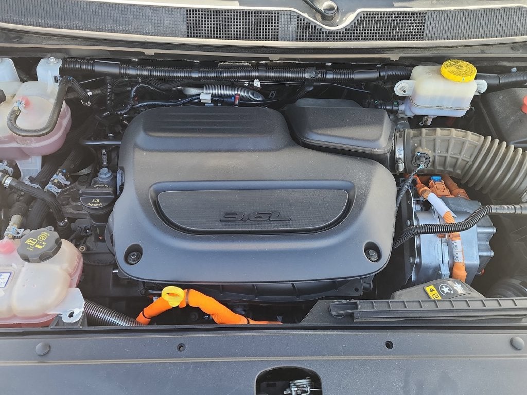 2024 Chrysler Pacifica Hybrid Select