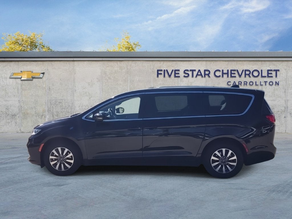 2024 Chrysler Pacifica Hybrid Select