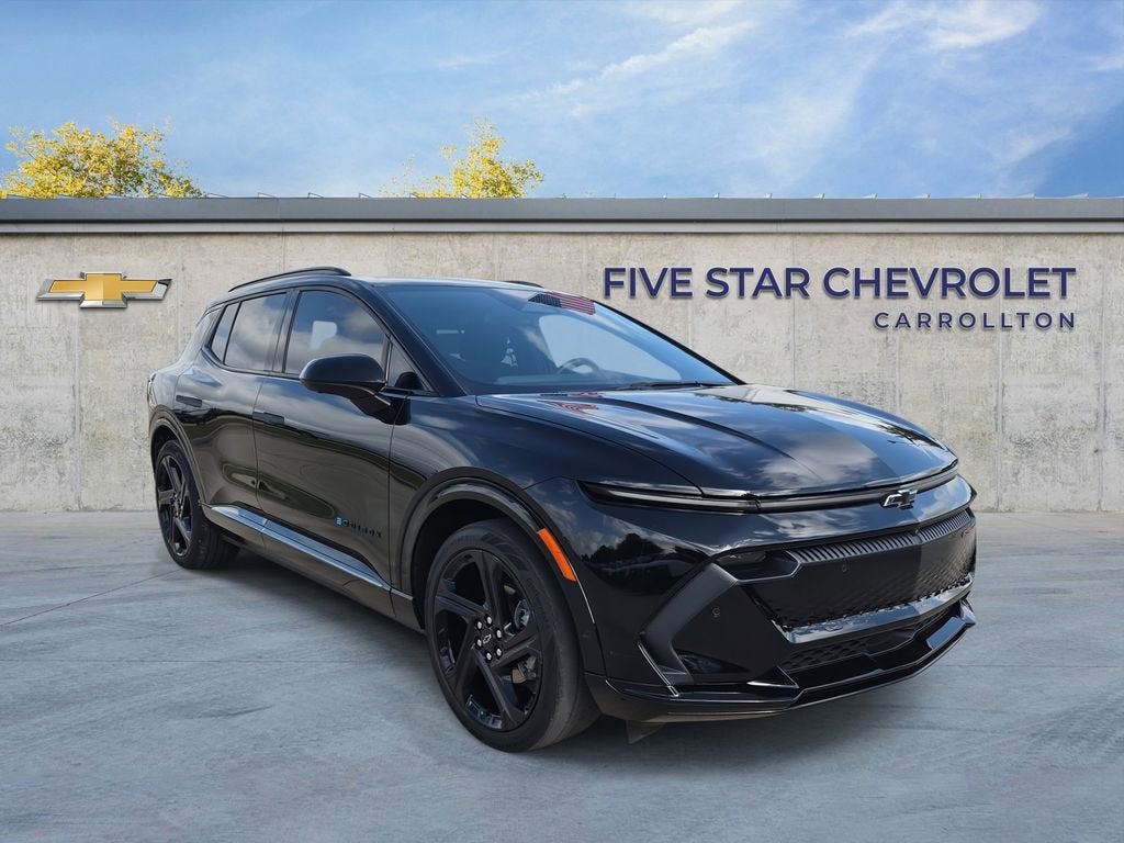 2024 Chevrolet Equinox EV Launch Edition FWD's photo