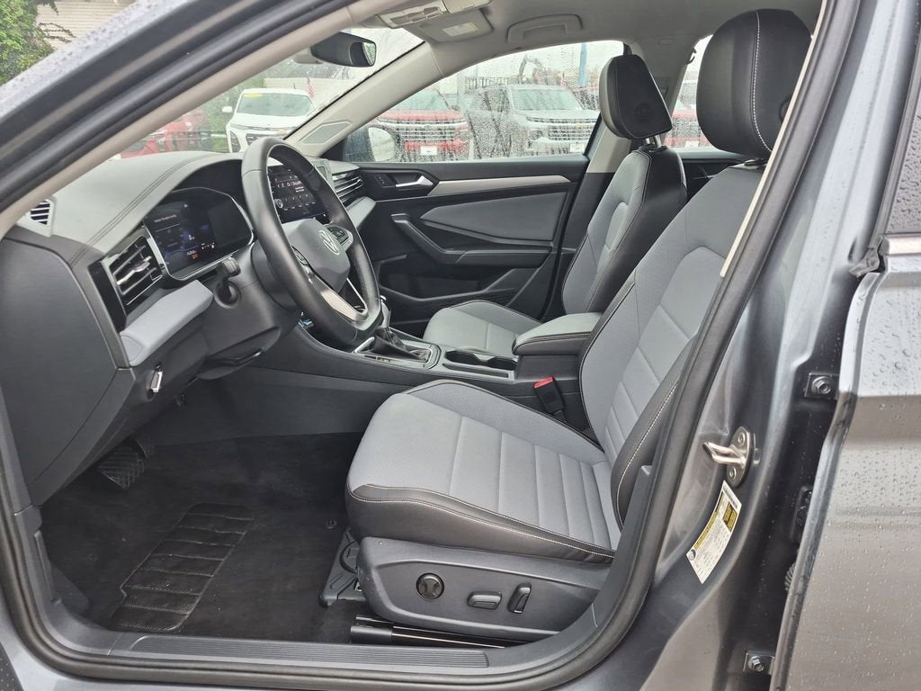 2025 Volkswagen Jetta SE