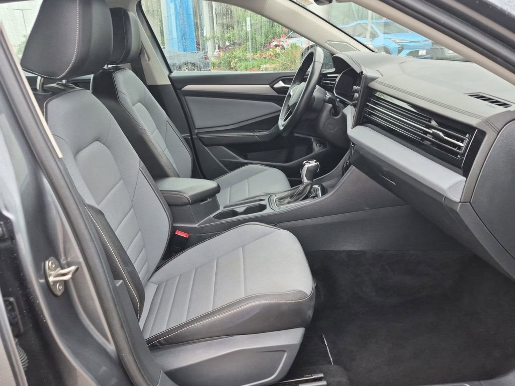 2025 Volkswagen Jetta SE