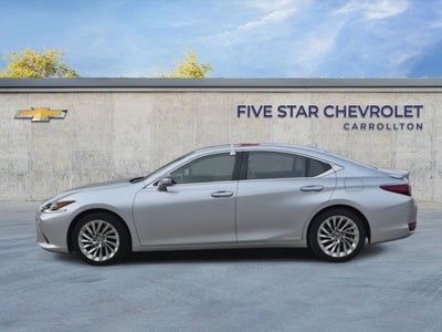 2022 Lexus ES ES 300h Ultra Luxury