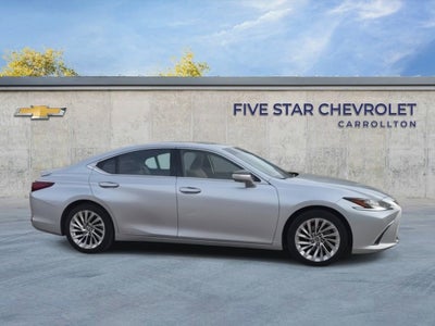2022 Lexus ES ES 300h Ultra Luxury